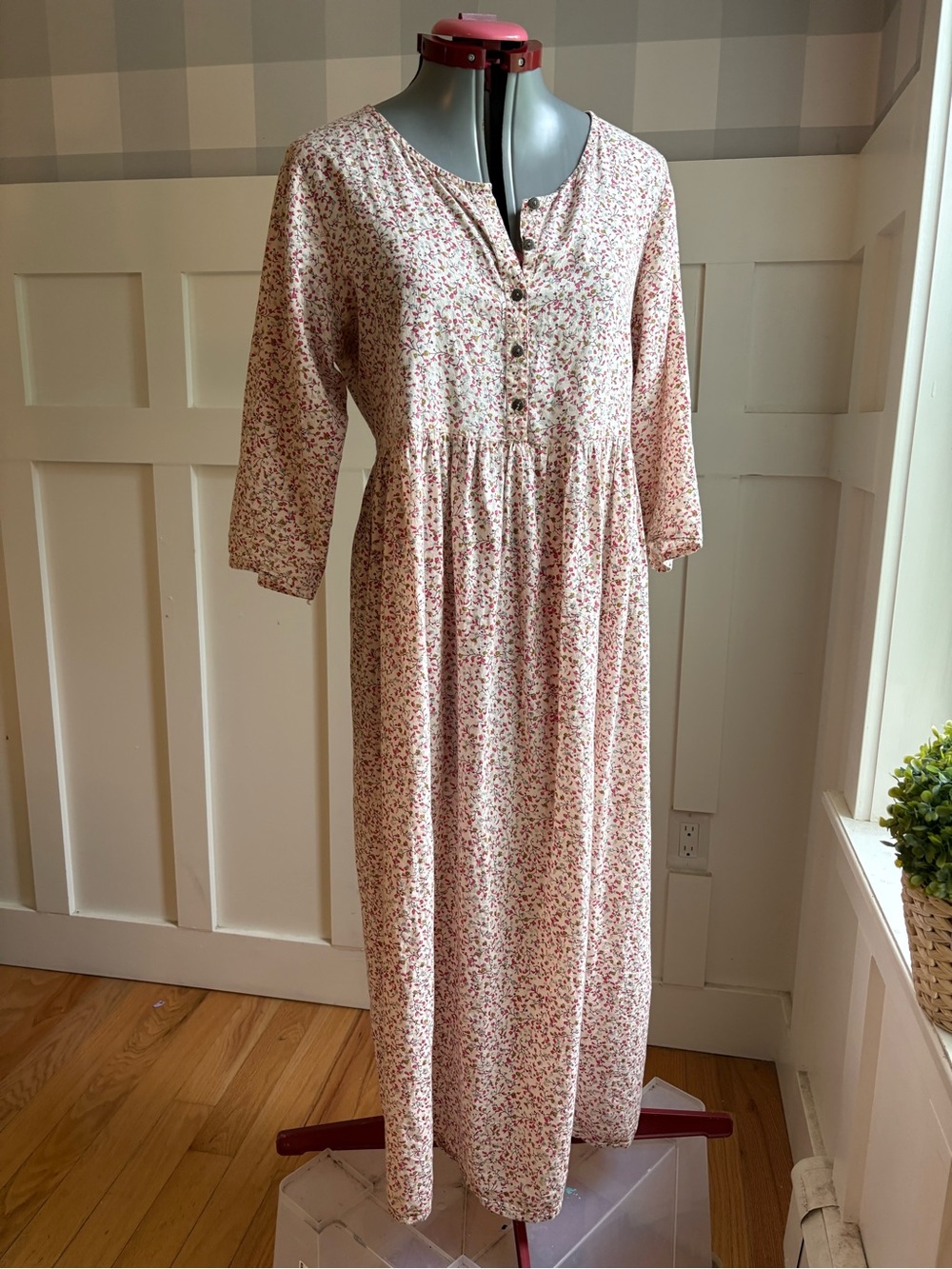 Soft Pink 100% Cotton Floral Maxi Dress with Button Front 2XL - Picture 7 of 9